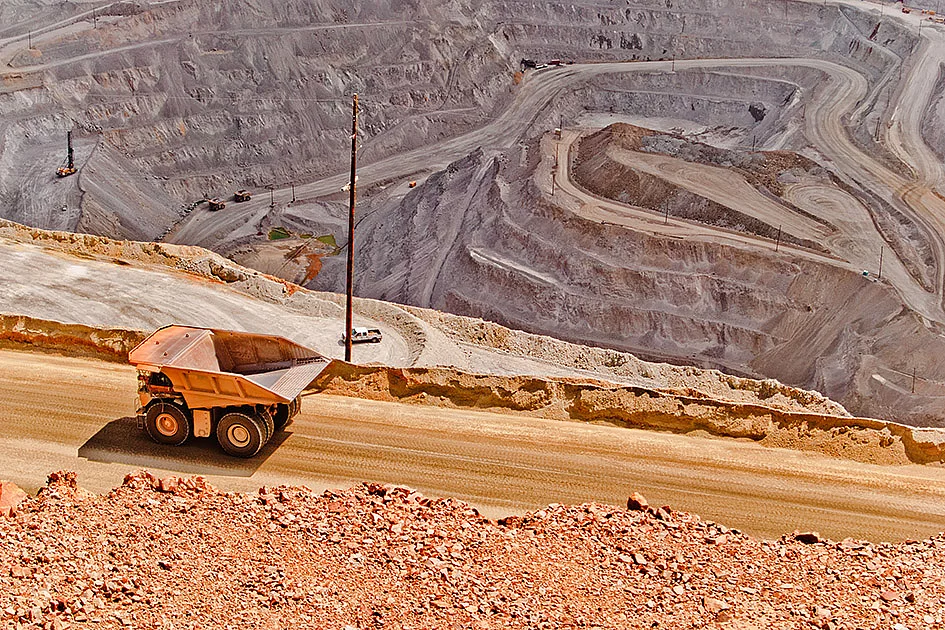 Raw material mining Raw material mining